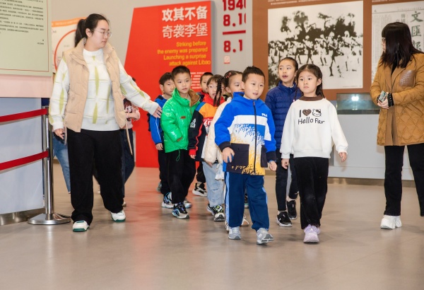 71c9c98660154b7cb902dd7aeaa03fd4.jpg 71c9c98660154b7cb902dd7aeaa03fd4.jpg